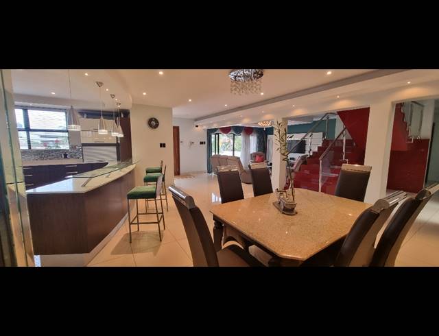 4 BEDROOM HOUSE FOR SALE IN UMHLANGA CENTRAL